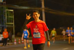 BIB: 200, 42250
                            <button type="button" onclick="openModal(20636293)" class="btn btn-primary btn-sm float-right btn-popup" data-toggle="modal" data-target=".modal-high-quality">
                        <i class="fas fa-shopping-cart"></i> Add to Cart
                    </button>
                                            <button type="button" onclick="isThisMe(20636293, true)" class="btn btn-success btn-sm float-right btn-popup btn-isme hidden" data-toggle="tooltip" data-placement="bottom" title="นี่คือรูปของคุณใช่ไหม คลิกที่นี่เพื่อเอาเข้าอัลบั้ม">
                        <i class="fas fa-plus"></i> Add to album
                    </button>
                    <button type="button" onclick="isThisMe(20636293, false)" class="btn btn-warning btn-sm float-right btn-popup btn-isnotme hidden">
                        <i class="fas fa-ban"></i> Remove from album
                    </button>