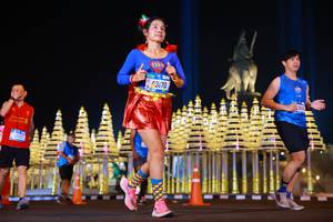 BIB: 1144, 3170, 300
                            <button type="button" onclick="openModal(21531739)" class="btn btn-primary btn-sm float-right btn-popup" data-toggle="modal" data-target=".modal-high-quality">
                        <i class="fas fa-shopping-cart"></i> Add to Cart
                    </button>
                                            <button type="button" onclick="isThisMe(21531739, true)" class="btn btn-success btn-sm float-right btn-popup btn-isme hidden" data-toggle="tooltip" data-placement="bottom" title="นี่คือรูปของคุณใช่ไหม คลิกที่นี่เพื่อเอาเข้าอัลบั้ม">
                        <i class="fas fa-plus"></i> Add to album
                    </button>
                    <button type="button" onclick="isThisMe(21531739, false)" class="btn btn-warning btn-sm float-right btn-popup btn-isnotme hidden">
                        <i class="fas fa-ban"></i> Remove from album
                    </button>