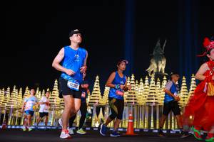 BIB: 9220
                            <button type="button" onclick="openModal(21532168)" class="btn btn-primary btn-sm float-right btn-popup" data-toggle="modal" data-target=".modal-high-quality">
                        <i class="fas fa-shopping-cart"></i> Add to Cart
                    </button>
                                            <button type="button" onclick="isThisMe(21532168, true)" class="btn btn-success btn-sm float-right btn-popup btn-isme hidden" data-toggle="tooltip" data-placement="bottom" title="นี่คือรูปของคุณใช่ไหม คลิกที่นี่เพื่อเอาเข้าอัลบั้ม">
                        <i class="fas fa-plus"></i> Add to album
                    </button>
                    <button type="button" onclick="isThisMe(21532168, false)" class="btn btn-warning btn-sm float-right btn-popup btn-isnotme hidden">
                        <i class="fas fa-ban"></i> Remove from album
                    </button>