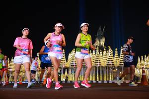 BIB: 85453, 65448
                            <button type="button" onclick="openModal(21504433)" class="btn btn-primary btn-sm float-right btn-popup" data-toggle="modal" data-target=".modal-high-quality">
                        <i class="fas fa-shopping-cart"></i> Add to Cart
                    </button>
                                            <button type="button" onclick="isThisMe(21504433, true)" class="btn btn-success btn-sm float-right btn-popup btn-isme hidden" data-toggle="tooltip" data-placement="bottom" title="นี่คือรูปของคุณใช่ไหม คลิกที่นี่เพื่อเอาเข้าอัลบั้ม">
                        <i class="fas fa-plus"></i> Add to album
                    </button>
                    <button type="button" onclick="isThisMe(21504433, false)" class="btn btn-warning btn-sm float-right btn-popup btn-isnotme hidden">
                        <i class="fas fa-ban"></i> Remove from album
                    </button>