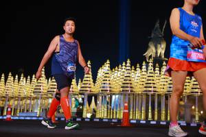 BIB: 5768, 143, 040
                            <button type="button" onclick="openModal(21533108)" class="btn btn-primary btn-sm float-right btn-popup" data-toggle="modal" data-target=".modal-high-quality">
                        <i class="fas fa-shopping-cart"></i> Add to Cart
                    </button>
                                            <button type="button" onclick="isThisMe(21533108, true)" class="btn btn-success btn-sm float-right btn-popup btn-isme hidden" data-toggle="tooltip" data-placement="bottom" title="นี่คือรูปของคุณใช่ไหม คลิกที่นี่เพื่อเอาเข้าอัลบั้ม">
                        <i class="fas fa-plus"></i> Add to album
                    </button>
                    <button type="button" onclick="isThisMe(21533108, false)" class="btn btn-warning btn-sm float-right btn-popup btn-isnotme hidden">
                        <i class="fas fa-ban"></i> Remove from album
                    </button>