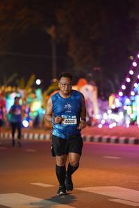 BIB: 44010
                            <button type="button" onclick="openModal(21593939)" class="btn btn-primary btn-sm float-right btn-popup" data-toggle="modal" data-target=".modal-high-quality">
                        <i class="fas fa-shopping-cart"></i> Add to Cart
                    </button>
                                            <button type="button" onclick="isThisMe(21593939, true)" class="btn btn-success btn-sm float-right btn-popup btn-isme hidden" data-toggle="tooltip" data-placement="bottom" title="นี่คือรูปของคุณใช่ไหม คลิกที่นี่เพื่อเอาเข้าอัลบั้ม">
                        <i class="fas fa-plus"></i> Add to album
                    </button>
                    <button type="button" onclick="isThisMe(21593939, false)" class="btn btn-warning btn-sm float-right btn-popup btn-isnotme hidden">
                        <i class="fas fa-ban"></i> Remove from album
                    </button>