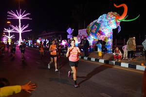 BIB: 262
                            <button type="button" onclick="openModal(21417501)" class="btn btn-primary btn-sm float-right btn-popup" data-toggle="modal" data-target=".modal-high-quality">
                        <i class="fas fa-shopping-cart"></i> Add to Cart
                    </button>
                                            <button type="button" onclick="isThisMe(21417501, true)" class="btn btn-success btn-sm float-right btn-popup btn-isme hidden" data-toggle="tooltip" data-placement="bottom" title="นี่คือรูปของคุณใช่ไหม คลิกที่นี่เพื่อเอาเข้าอัลบั้ม">
                        <i class="fas fa-plus"></i> Add to album
                    </button>
                    <button type="button" onclick="isThisMe(21417501, false)" class="btn btn-warning btn-sm float-right btn-popup btn-isnotme hidden">
                        <i class="fas fa-ban"></i> Remove from album
                    </button>