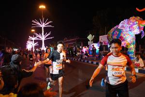 BIB: 20812, 100
                            <button type="button" onclick="openModal(21410446)" class="btn btn-primary btn-sm float-right btn-popup" data-toggle="modal" data-target=".modal-high-quality">
                        <i class="fas fa-shopping-cart"></i> Add to Cart
                    </button>
                                            <button type="button" onclick="isThisMe(21410446, true)" class="btn btn-success btn-sm float-right btn-popup btn-isme hidden" data-toggle="tooltip" data-placement="bottom" title="นี่คือรูปของคุณใช่ไหม คลิกที่นี่เพื่อเอาเข้าอัลบั้ม">
                        <i class="fas fa-plus"></i> Add to album
                    </button>
                    <button type="button" onclick="isThisMe(21410446, false)" class="btn btn-warning btn-sm float-right btn-popup btn-isnotme hidden">
                        <i class="fas fa-ban"></i> Remove from album
                    </button>