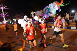 BIB: 770
                            <button type="button" onclick="openModal(21302101)" class="btn btn-primary btn-sm float-right btn-popup" data-toggle="modal" data-target=".modal-high-quality">
                        <i class="fas fa-shopping-cart"></i> Add to Cart
                    </button>
                                            <button type="button" onclick="isThisMe(21302101, true)" class="btn btn-success btn-sm float-right btn-popup btn-isme hidden" data-toggle="tooltip" data-placement="bottom" title="นี่คือรูปของคุณใช่ไหม คลิกที่นี่เพื่อเอาเข้าอัลบั้ม">
                        <i class="fas fa-plus"></i> Add to album
                    </button>
                    <button type="button" onclick="isThisMe(21302101, false)" class="btn btn-warning btn-sm float-right btn-popup btn-isnotme hidden">
                        <i class="fas fa-ban"></i> Remove from album
                    </button>