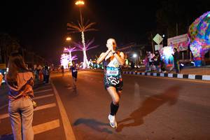 BIB: 40410
                            <button type="button" onclick="openModal(21292389)" class="btn btn-primary btn-sm float-right btn-popup" data-toggle="modal" data-target=".modal-high-quality">
                        <i class="fas fa-shopping-cart"></i> Add to Cart
                    </button>
                                            <button type="button" onclick="isThisMe(21292389, true)" class="btn btn-success btn-sm float-right btn-popup btn-isme hidden" data-toggle="tooltip" data-placement="bottom" title="นี่คือรูปของคุณใช่ไหม คลิกที่นี่เพื่อเอาเข้าอัลบั้ม">
                        <i class="fas fa-plus"></i> Add to album
                    </button>
                    <button type="button" onclick="isThisMe(21292389, false)" class="btn btn-warning btn-sm float-right btn-popup btn-isnotme hidden">
                        <i class="fas fa-ban"></i> Remove from album
                    </button>