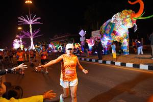 BIB: 200, 26605
                            <button type="button" onclick="openModal(21419365)" class="btn btn-primary btn-sm float-right btn-popup" data-toggle="modal" data-target=".modal-high-quality">
                        <i class="fas fa-shopping-cart"></i> Add to Cart
                    </button>
                                            <button type="button" onclick="isThisMe(21419365, true)" class="btn btn-success btn-sm float-right btn-popup btn-isme hidden" data-toggle="tooltip" data-placement="bottom" title="นี่คือรูปของคุณใช่ไหม คลิกที่นี่เพื่อเอาเข้าอัลบั้ม">
                        <i class="fas fa-plus"></i> Add to album
                    </button>
                    <button type="button" onclick="isThisMe(21419365, false)" class="btn btn-warning btn-sm float-right btn-popup btn-isnotme hidden">
                        <i class="fas fa-ban"></i> Remove from album
                    </button>