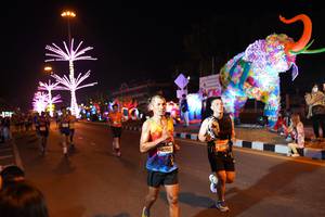 BIB: 1084, 2177
                            <button type="button" onclick="openModal(21380086)" class="btn btn-primary btn-sm float-right btn-popup" data-toggle="modal" data-target=".modal-high-quality">
                        <i class="fas fa-shopping-cart"></i> Add to Cart
                    </button>
                                            <button type="button" onclick="isThisMe(21380086, true)" class="btn btn-success btn-sm float-right btn-popup btn-isme hidden" data-toggle="tooltip" data-placement="bottom" title="นี่คือรูปของคุณใช่ไหม คลิกที่นี่เพื่อเอาเข้าอัลบั้ม">
                        <i class="fas fa-plus"></i> Add to album
                    </button>
                    <button type="button" onclick="isThisMe(21380086, false)" class="btn btn-warning btn-sm float-right btn-popup btn-isnotme hidden">
                        <i class="fas fa-ban"></i> Remove from album
                    </button>