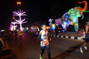 BIB: 40898
                            <button type="button" onclick="openModal(21389875)" class="btn btn-primary btn-sm float-right btn-popup" data-toggle="modal" data-target=".modal-high-quality">
                        <i class="fas fa-shopping-cart"></i> Add to Cart
                    </button>
                                            <button type="button" onclick="isThisMe(21389875, true)" class="btn btn-success btn-sm float-right btn-popup btn-isme hidden" data-toggle="tooltip" data-placement="bottom" title="นี่คือรูปของคุณใช่ไหม คลิกที่นี่เพื่อเอาเข้าอัลบั้ม">
                        <i class="fas fa-plus"></i> Add to album
                    </button>
                    <button type="button" onclick="isThisMe(21389875, false)" class="btn btn-warning btn-sm float-right btn-popup btn-isnotme hidden">
                        <i class="fas fa-ban"></i> Remove from album
                    </button>