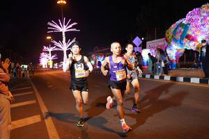 BIB: 502, 2018
                            <button type="button" onclick="openModal(21294615)" class="btn btn-primary btn-sm float-right btn-popup" data-toggle="modal" data-target=".modal-high-quality">
                        <i class="fas fa-shopping-cart"></i> Add to Cart
                    </button>
                                            <button type="button" onclick="isThisMe(21294615, true)" class="btn btn-success btn-sm float-right btn-popup btn-isme hidden" data-toggle="tooltip" data-placement="bottom" title="นี่คือรูปของคุณใช่ไหม คลิกที่นี่เพื่อเอาเข้าอัลบั้ม">
                        <i class="fas fa-plus"></i> Add to album
                    </button>
                    <button type="button" onclick="isThisMe(21294615, false)" class="btn btn-warning btn-sm float-right btn-popup btn-isnotme hidden">
                        <i class="fas fa-ban"></i> Remove from album
                    </button>