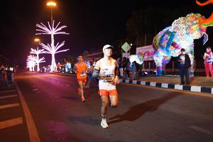 BIB: 41905
                            <button type="button" onclick="openModal(21295296)" class="btn btn-primary btn-sm float-right btn-popup" data-toggle="modal" data-target=".modal-high-quality">
                        <i class="fas fa-shopping-cart"></i> Add to Cart
                    </button>
                                            <button type="button" onclick="isThisMe(21295296, true)" class="btn btn-success btn-sm float-right btn-popup btn-isme hidden" data-toggle="tooltip" data-placement="bottom" title="นี่คือรูปของคุณใช่ไหม คลิกที่นี่เพื่อเอาเข้าอัลบั้ม">
                        <i class="fas fa-plus"></i> Add to album
                    </button>
                    <button type="button" onclick="isThisMe(21295296, false)" class="btn btn-warning btn-sm float-right btn-popup btn-isnotme hidden">
                        <i class="fas fa-ban"></i> Remove from album
                    </button>