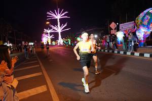 BIB: 2612
                            <button type="button" onclick="openModal(21294772)" class="btn btn-primary btn-sm float-right btn-popup" data-toggle="modal" data-target=".modal-high-quality">
                        <i class="fas fa-shopping-cart"></i> Add to Cart
                    </button>
                                            <button type="button" onclick="isThisMe(21294772, true)" class="btn btn-success btn-sm float-right btn-popup btn-isme hidden" data-toggle="tooltip" data-placement="bottom" title="นี่คือรูปของคุณใช่ไหม คลิกที่นี่เพื่อเอาเข้าอัลบั้ม">
                        <i class="fas fa-plus"></i> Add to album
                    </button>
                    <button type="button" onclick="isThisMe(21294772, false)" class="btn btn-warning btn-sm float-right btn-popup btn-isnotme hidden">
                        <i class="fas fa-ban"></i> Remove from album
                    </button>