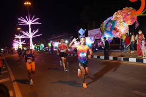 BIB: 41003
                            <button type="button" onclick="openModal(21302382)" class="btn btn-primary btn-sm float-right btn-popup" data-toggle="modal" data-target=".modal-high-quality">
                        <i class="fas fa-shopping-cart"></i> Add to Cart
                    </button>
                                            <button type="button" onclick="isThisMe(21302382, true)" class="btn btn-success btn-sm float-right btn-popup btn-isme hidden" data-toggle="tooltip" data-placement="bottom" title="นี่คือรูปของคุณใช่ไหม คลิกที่นี่เพื่อเอาเข้าอัลบั้ม">
                        <i class="fas fa-plus"></i> Add to album
                    </button>
                    <button type="button" onclick="isThisMe(21302382, false)" class="btn btn-warning btn-sm float-right btn-popup btn-isnotme hidden">
                        <i class="fas fa-ban"></i> Remove from album
                    </button>