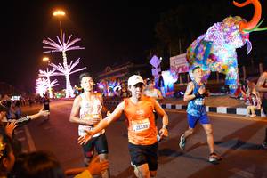 BIB: 07227, 431
                            <button type="button" onclick="openModal(21378032)" class="btn btn-primary btn-sm float-right btn-popup" data-toggle="modal" data-target=".modal-high-quality">
                        <i class="fas fa-shopping-cart"></i> Add to Cart
                    </button>
                                            <button type="button" onclick="isThisMe(21378032, true)" class="btn btn-success btn-sm float-right btn-popup btn-isme hidden" data-toggle="tooltip" data-placement="bottom" title="นี่คือรูปของคุณใช่ไหม คลิกที่นี่เพื่อเอาเข้าอัลบั้ม">
                        <i class="fas fa-plus"></i> Add to album
                    </button>
                    <button type="button" onclick="isThisMe(21378032, false)" class="btn btn-warning btn-sm float-right btn-popup btn-isnotme hidden">
                        <i class="fas fa-ban"></i> Remove from album
                    </button>