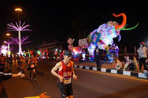 BIB: 40909
                            <button type="button" onclick="openModal(21407446)" class="btn btn-primary btn-sm float-right btn-popup" data-toggle="modal" data-target=".modal-high-quality">
                        <i class="fas fa-shopping-cart"></i> Add to Cart
                    </button>
                                            <button type="button" onclick="isThisMe(21407446, true)" class="btn btn-success btn-sm float-right btn-popup btn-isme hidden" data-toggle="tooltip" data-placement="bottom" title="นี่คือรูปของคุณใช่ไหม คลิกที่นี่เพื่อเอาเข้าอัลบั้ม">
                        <i class="fas fa-plus"></i> Add to album
                    </button>
                    <button type="button" onclick="isThisMe(21407446, false)" class="btn btn-warning btn-sm float-right btn-popup btn-isnotme hidden">
                        <i class="fas fa-ban"></i> Remove from album
                    </button>