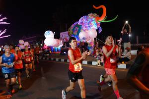BIB: 42254, 200
                            <button type="button" onclick="openModal(21398594)" class="btn btn-primary btn-sm float-right btn-popup" data-toggle="modal" data-target=".modal-high-quality">
                        <i class="fas fa-shopping-cart"></i> Add to Cart
                    </button>
                                            <button type="button" onclick="isThisMe(21398594, true)" class="btn btn-success btn-sm float-right btn-popup btn-isme hidden" data-toggle="tooltip" data-placement="bottom" title="นี่คือรูปของคุณใช่ไหม คลิกที่นี่เพื่อเอาเข้าอัลบั้ม">
                        <i class="fas fa-plus"></i> Add to album
                    </button>
                    <button type="button" onclick="isThisMe(21398594, false)" class="btn btn-warning btn-sm float-right btn-popup btn-isnotme hidden">
                        <i class="fas fa-ban"></i> Remove from album
                    </button>