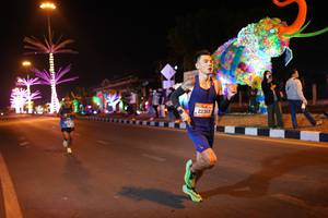 BIB: 22369
                            <button type="button" onclick="openModal(21289940)" class="btn btn-primary btn-sm float-right btn-popup" data-toggle="modal" data-target=".modal-high-quality">
                        <i class="fas fa-shopping-cart"></i> Add to Cart
                    </button>
                                            <button type="button" onclick="isThisMe(21289940, true)" class="btn btn-success btn-sm float-right btn-popup btn-isme hidden" data-toggle="tooltip" data-placement="bottom" title="นี่คือรูปของคุณใช่ไหม คลิกที่นี่เพื่อเอาเข้าอัลบั้ม">
                        <i class="fas fa-plus"></i> Add to album
                    </button>
                    <button type="button" onclick="isThisMe(21289940, false)" class="btn btn-warning btn-sm float-right btn-popup btn-isnotme hidden">
                        <i class="fas fa-ban"></i> Remove from album
                    </button>
