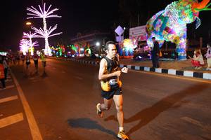 BIB: 4095
                            <button type="button" onclick="openModal(21298714)" class="btn btn-primary btn-sm float-right btn-popup" data-toggle="modal" data-target=".modal-high-quality">
                        <i class="fas fa-shopping-cart"></i> Add to Cart
                    </button>
                                            <button type="button" onclick="isThisMe(21298714, true)" class="btn btn-success btn-sm float-right btn-popup btn-isme hidden" data-toggle="tooltip" data-placement="bottom" title="นี่คือรูปของคุณใช่ไหม คลิกที่นี่เพื่อเอาเข้าอัลบั้ม">
                        <i class="fas fa-plus"></i> Add to album
                    </button>
                    <button type="button" onclick="isThisMe(21298714, false)" class="btn btn-warning btn-sm float-right btn-popup btn-isnotme hidden">
                        <i class="fas fa-ban"></i> Remove from album
                    </button>