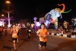BIB: 20770, 22005
                            <button type="button" onclick="openModal(21395977)" class="btn btn-primary btn-sm float-right btn-popup" data-toggle="modal" data-target=".modal-high-quality">
                        <i class="fas fa-shopping-cart"></i> Add to Cart
                    </button>
                                            <button type="button" onclick="isThisMe(21395977, true)" class="btn btn-success btn-sm float-right btn-popup btn-isme hidden" data-toggle="tooltip" data-placement="bottom" title="นี่คือรูปของคุณใช่ไหม คลิกที่นี่เพื่อเอาเข้าอัลบั้ม">
                        <i class="fas fa-plus"></i> Add to album
                    </button>
                    <button type="button" onclick="isThisMe(21395977, false)" class="btn btn-warning btn-sm float-right btn-popup btn-isnotme hidden">
                        <i class="fas fa-ban"></i> Remove from album
                    </button>