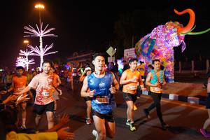 BIB: 6002, 2336, 68420
                            <button type="button" onclick="openModal(21426798)" class="btn btn-primary btn-sm float-right btn-popup" data-toggle="modal" data-target=".modal-high-quality">
                        <i class="fas fa-shopping-cart"></i> Add to Cart
                    </button>
                                            <button type="button" onclick="isThisMe(21426798, true)" class="btn btn-success btn-sm float-right btn-popup btn-isme hidden" data-toggle="tooltip" data-placement="bottom" title="นี่คือรูปของคุณใช่ไหม คลิกที่นี่เพื่อเอาเข้าอัลบั้ม">
                        <i class="fas fa-plus"></i> Add to album
                    </button>
                    <button type="button" onclick="isThisMe(21426798, false)" class="btn btn-warning btn-sm float-right btn-popup btn-isnotme hidden">
                        <i class="fas fa-ban"></i> Remove from album
                    </button>