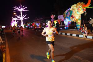 BIB: 20673
                            <button type="button" onclick="openModal(21382301)" class="btn btn-primary btn-sm float-right btn-popup" data-toggle="modal" data-target=".modal-high-quality">
                        <i class="fas fa-shopping-cart"></i> Add to Cart
                    </button>
                                            <button type="button" onclick="isThisMe(21382301, true)" class="btn btn-success btn-sm float-right btn-popup btn-isme hidden" data-toggle="tooltip" data-placement="bottom" title="นี่คือรูปของคุณใช่ไหม คลิกที่นี่เพื่อเอาเข้าอัลบั้ม">
                        <i class="fas fa-plus"></i> Add to album
                    </button>
                    <button type="button" onclick="isThisMe(21382301, false)" class="btn btn-warning btn-sm float-right btn-popup btn-isnotme hidden">
                        <i class="fas fa-ban"></i> Remove from album
                    </button>