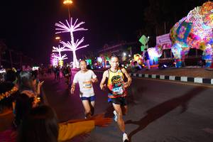 BIB: 200, 48037
                            <button type="button" onclick="openModal(21379284)" class="btn btn-primary btn-sm float-right btn-popup" data-toggle="modal" data-target=".modal-high-quality">
                        <i class="fas fa-shopping-cart"></i> Add to Cart
                    </button>
                                            <button type="button" onclick="isThisMe(21379284, true)" class="btn btn-success btn-sm float-right btn-popup btn-isme hidden" data-toggle="tooltip" data-placement="bottom" title="นี่คือรูปของคุณใช่ไหม คลิกที่นี่เพื่อเอาเข้าอัลบั้ม">
                        <i class="fas fa-plus"></i> Add to album
                    </button>
                    <button type="button" onclick="isThisMe(21379284, false)" class="btn btn-warning btn-sm float-right btn-popup btn-isnotme hidden">
                        <i class="fas fa-ban"></i> Remove from album
                    </button>