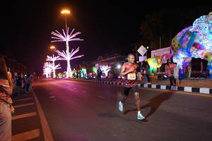 BIB: 20200
                            <button type="button" onclick="openModal(21290662)" class="btn btn-primary btn-sm float-right btn-popup" data-toggle="modal" data-target=".modal-high-quality">
                        <i class="fas fa-shopping-cart"></i> Add to Cart
                    </button>
                                            <button type="button" onclick="isThisMe(21290662, true)" class="btn btn-success btn-sm float-right btn-popup btn-isme hidden" data-toggle="tooltip" data-placement="bottom" title="นี่คือรูปของคุณใช่ไหม คลิกที่นี่เพื่อเอาเข้าอัลบั้ม">
                        <i class="fas fa-plus"></i> Add to album
                    </button>
                    <button type="button" onclick="isThisMe(21290662, false)" class="btn btn-warning btn-sm float-right btn-popup btn-isnotme hidden">
                        <i class="fas fa-ban"></i> Remove from album
                    </button>