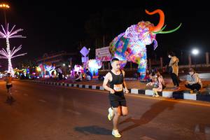 BIB: 08262
                            <button type="button" onclick="openModal(21319063)" class="btn btn-primary btn-sm float-right btn-popup" data-toggle="modal" data-target=".modal-high-quality">
                        <i class="fas fa-shopping-cart"></i> Add to Cart
                    </button>
                                            <button type="button" onclick="isThisMe(21319063, true)" class="btn btn-success btn-sm float-right btn-popup btn-isme hidden" data-toggle="tooltip" data-placement="bottom" title="นี่คือรูปของคุณใช่ไหม คลิกที่นี่เพื่อเอาเข้าอัลบั้ม">
                        <i class="fas fa-plus"></i> Add to album
                    </button>
                    <button type="button" onclick="isThisMe(21319063, false)" class="btn btn-warning btn-sm float-right btn-popup btn-isnotme hidden">
                        <i class="fas fa-ban"></i> Remove from album
                    </button>