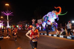 BIB: 40903
                            <button type="button" onclick="openModal(21407444)" class="btn btn-primary btn-sm float-right btn-popup" data-toggle="modal" data-target=".modal-high-quality">
                        <i class="fas fa-shopping-cart"></i> Add to Cart
                    </button>
                                            <button type="button" onclick="isThisMe(21407444, true)" class="btn btn-success btn-sm float-right btn-popup btn-isme hidden" data-toggle="tooltip" data-placement="bottom" title="นี่คือรูปของคุณใช่ไหม คลิกที่นี่เพื่อเอาเข้าอัลบั้ม">
                        <i class="fas fa-plus"></i> Add to album
                    </button>
                    <button type="button" onclick="isThisMe(21407444, false)" class="btn btn-warning btn-sm float-right btn-popup btn-isnotme hidden">
                        <i class="fas fa-ban"></i> Remove from album
                    </button>