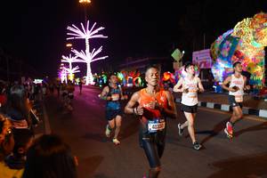 BIB: 4151, 40330
                            <button type="button" onclick="openModal(21385581)" class="btn btn-primary btn-sm float-right btn-popup" data-toggle="modal" data-target=".modal-high-quality">
                        <i class="fas fa-shopping-cart"></i> Add to Cart
                    </button>
                                            <button type="button" onclick="isThisMe(21385581, true)" class="btn btn-success btn-sm float-right btn-popup btn-isme hidden" data-toggle="tooltip" data-placement="bottom" title="นี่คือรูปของคุณใช่ไหม คลิกที่นี่เพื่อเอาเข้าอัลบั้ม">
                        <i class="fas fa-plus"></i> Add to album
                    </button>
                    <button type="button" onclick="isThisMe(21385581, false)" class="btn btn-warning btn-sm float-right btn-popup btn-isnotme hidden">
                        <i class="fas fa-ban"></i> Remove from album
                    </button>