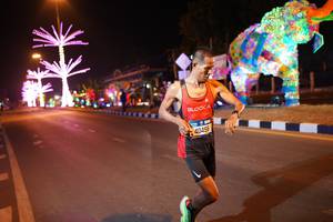BIB: 40456
                            <button type="button" onclick="openModal(21283562)" class="btn btn-primary btn-sm float-right btn-popup" data-toggle="modal" data-target=".modal-high-quality">
                        <i class="fas fa-shopping-cart"></i> Add to Cart
                    </button>
                                            <button type="button" onclick="isThisMe(21283562, true)" class="btn btn-success btn-sm float-right btn-popup btn-isme hidden" data-toggle="tooltip" data-placement="bottom" title="นี่คือรูปของคุณใช่ไหม คลิกที่นี่เพื่อเอาเข้าอัลบั้ม">
                        <i class="fas fa-plus"></i> Add to album
                    </button>
                    <button type="button" onclick="isThisMe(21283562, false)" class="btn btn-warning btn-sm float-right btn-popup btn-isnotme hidden">
                        <i class="fas fa-ban"></i> Remove from album
                    </button>