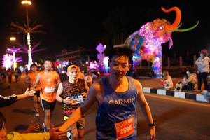 BIB: 40524, 26840
                            <button type="button" onclick="openModal(21409495)" class="btn btn-primary btn-sm float-right btn-popup" data-toggle="modal" data-target=".modal-high-quality">
                        <i class="fas fa-shopping-cart"></i> Add to Cart
                    </button>
                                            <button type="button" onclick="isThisMe(21409495, true)" class="btn btn-success btn-sm float-right btn-popup btn-isme hidden" data-toggle="tooltip" data-placement="bottom" title="นี่คือรูปของคุณใช่ไหม คลิกที่นี่เพื่อเอาเข้าอัลบั้ม">
                        <i class="fas fa-plus"></i> Add to album
                    </button>
                    <button type="button" onclick="isThisMe(21409495, false)" class="btn btn-warning btn-sm float-right btn-popup btn-isnotme hidden">
                        <i class="fas fa-ban"></i> Remove from album
                    </button>