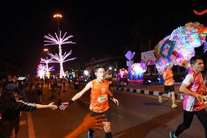 BIB: 2152
                            <button type="button" onclick="openModal(21394512)" class="btn btn-primary btn-sm float-right btn-popup" data-toggle="modal" data-target=".modal-high-quality">
                        <i class="fas fa-shopping-cart"></i> Add to Cart
                    </button>
                                            <button type="button" onclick="isThisMe(21394512, true)" class="btn btn-success btn-sm float-right btn-popup btn-isme hidden" data-toggle="tooltip" data-placement="bottom" title="นี่คือรูปของคุณใช่ไหม คลิกที่นี่เพื่อเอาเข้าอัลบั้ม">
                        <i class="fas fa-plus"></i> Add to album
                    </button>
                    <button type="button" onclick="isThisMe(21394512, false)" class="btn btn-warning btn-sm float-right btn-popup btn-isnotme hidden">
                        <i class="fas fa-ban"></i> Remove from album
                    </button>