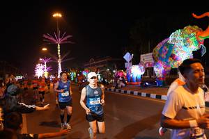 BIB: 403, 137, 40173, 320
                            <button type="button" onclick="openModal(21400630)" class="btn btn-primary btn-sm float-right btn-popup" data-toggle="modal" data-target=".modal-high-quality">
                        <i class="fas fa-shopping-cart"></i> Add to Cart
                    </button>
                                            <button type="button" onclick="isThisMe(21400630, true)" class="btn btn-success btn-sm float-right btn-popup btn-isme hidden" data-toggle="tooltip" data-placement="bottom" title="นี่คือรูปของคุณใช่ไหม คลิกที่นี่เพื่อเอาเข้าอัลบั้ม">
                        <i class="fas fa-plus"></i> Add to album
                    </button>
                    <button type="button" onclick="isThisMe(21400630, false)" class="btn btn-warning btn-sm float-right btn-popup btn-isnotme hidden">
                        <i class="fas fa-ban"></i> Remove from album
                    </button>