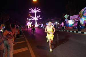 BIB: 20194
                            <button type="button" onclick="openModal(21296700)" class="btn btn-primary btn-sm float-right btn-popup" data-toggle="modal" data-target=".modal-high-quality">
                        <i class="fas fa-shopping-cart"></i> Add to Cart
                    </button>
                                            <button type="button" onclick="isThisMe(21296700, true)" class="btn btn-success btn-sm float-right btn-popup btn-isme hidden" data-toggle="tooltip" data-placement="bottom" title="นี่คือรูปของคุณใช่ไหม คลิกที่นี่เพื่อเอาเข้าอัลบั้ม">
                        <i class="fas fa-plus"></i> Add to album
                    </button>
                    <button type="button" onclick="isThisMe(21296700, false)" class="btn btn-warning btn-sm float-right btn-popup btn-isnotme hidden">
                        <i class="fas fa-ban"></i> Remove from album
                    </button>
