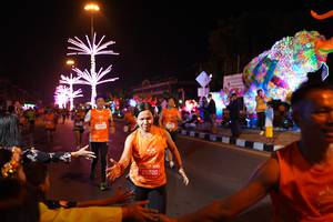 BIB: 25620
                            <button type="button" onclick="openModal(21421269)" class="btn btn-primary btn-sm float-right btn-popup" data-toggle="modal" data-target=".modal-high-quality">
                        <i class="fas fa-shopping-cart"></i> Add to Cart
                    </button>
                                            <button type="button" onclick="isThisMe(21421269, true)" class="btn btn-success btn-sm float-right btn-popup btn-isme hidden" data-toggle="tooltip" data-placement="bottom" title="นี่คือรูปของคุณใช่ไหม คลิกที่นี่เพื่อเอาเข้าอัลบั้ม">
                        <i class="fas fa-plus"></i> Add to album
                    </button>
                    <button type="button" onclick="isThisMe(21421269, false)" class="btn btn-warning btn-sm float-right btn-popup btn-isnotme hidden">
                        <i class="fas fa-ban"></i> Remove from album
                    </button>