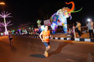 BIB: 10222
                            <button type="button" onclick="openModal(21311304)" class="btn btn-primary btn-sm float-right btn-popup" data-toggle="modal" data-target=".modal-high-quality">
                        <i class="fas fa-shopping-cart"></i> Add to Cart
                    </button>
                                            <button type="button" onclick="isThisMe(21311304, true)" class="btn btn-success btn-sm float-right btn-popup btn-isme hidden" data-toggle="tooltip" data-placement="bottom" title="นี่คือรูปของคุณใช่ไหม คลิกที่นี่เพื่อเอาเข้าอัลบั้ม">
                        <i class="fas fa-plus"></i> Add to album
                    </button>
                    <button type="button" onclick="isThisMe(21311304, false)" class="btn btn-warning btn-sm float-right btn-popup btn-isnotme hidden">
                        <i class="fas fa-ban"></i> Remove from album
                    </button>