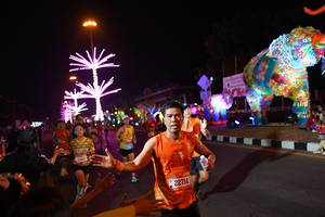 BIB: 22714
                            <button type="button" onclick="openModal(21393244)" class="btn btn-primary btn-sm float-right btn-popup" data-toggle="modal" data-target=".modal-high-quality">
                        <i class="fas fa-shopping-cart"></i> Add to Cart
                    </button>
                                            <button type="button" onclick="isThisMe(21393244, true)" class="btn btn-success btn-sm float-right btn-popup btn-isme hidden" data-toggle="tooltip" data-placement="bottom" title="นี่คือรูปของคุณใช่ไหม คลิกที่นี่เพื่อเอาเข้าอัลบั้ม">
                        <i class="fas fa-plus"></i> Add to album
                    </button>
                    <button type="button" onclick="isThisMe(21393244, false)" class="btn btn-warning btn-sm float-right btn-popup btn-isnotme hidden">
                        <i class="fas fa-ban"></i> Remove from album
                    </button>