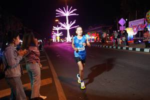 BIB: 40627
                            <button type="button" onclick="openModal(21289573)" class="btn btn-primary btn-sm float-right btn-popup" data-toggle="modal" data-target=".modal-high-quality">
                        <i class="fas fa-shopping-cart"></i> Add to Cart
                    </button>
                                            <button type="button" onclick="isThisMe(21289573, true)" class="btn btn-success btn-sm float-right btn-popup btn-isme hidden" data-toggle="tooltip" data-placement="bottom" title="นี่คือรูปของคุณใช่ไหม คลิกที่นี่เพื่อเอาเข้าอัลบั้ม">
                        <i class="fas fa-plus"></i> Add to album
                    </button>
                    <button type="button" onclick="isThisMe(21289573, false)" class="btn btn-warning btn-sm float-right btn-popup btn-isnotme hidden">
                        <i class="fas fa-ban"></i> Remove from album
                    </button>
