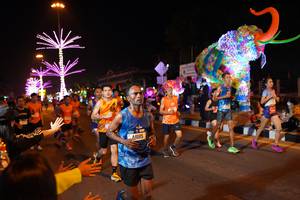 BIB: 581
                            <button type="button" onclick="openModal(21409923)" class="btn btn-primary btn-sm float-right btn-popup" data-toggle="modal" data-target=".modal-high-quality">
                        <i class="fas fa-shopping-cart"></i> Add to Cart
                    </button>
                                            <button type="button" onclick="isThisMe(21409923, true)" class="btn btn-success btn-sm float-right btn-popup btn-isme hidden" data-toggle="tooltip" data-placement="bottom" title="นี่คือรูปของคุณใช่ไหม คลิกที่นี่เพื่อเอาเข้าอัลบั้ม">
                        <i class="fas fa-plus"></i> Add to album
                    </button>
                    <button type="button" onclick="isThisMe(21409923, false)" class="btn btn-warning btn-sm float-right btn-popup btn-isnotme hidden">
                        <i class="fas fa-ban"></i> Remove from album
                    </button>