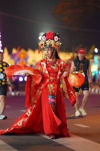 BIB: 6842
                            <button type="button" onclick="openModal(21616951)" class="btn btn-primary btn-sm float-right btn-popup" data-toggle="modal" data-target=".modal-high-quality">
                        <i class="fas fa-shopping-cart"></i> Add to Cart
                    </button>
                                            <button type="button" onclick="isThisMe(21616951, true)" class="btn btn-success btn-sm float-right btn-popup btn-isme hidden" data-toggle="tooltip" data-placement="bottom" title="นี่คือรูปของคุณใช่ไหม คลิกที่นี่เพื่อเอาเข้าอัลบั้ม">
                        <i class="fas fa-plus"></i> Add to album
                    </button>
                    <button type="button" onclick="isThisMe(21616951, false)" class="btn btn-warning btn-sm float-right btn-popup btn-isnotme hidden">
                        <i class="fas fa-ban"></i> Remove from album
                    </button>