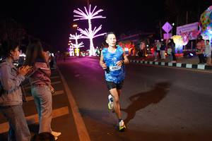 BIB: 40627
                            <button type="button" onclick="openModal(21289687)" class="btn btn-primary btn-sm float-right btn-popup" data-toggle="modal" data-target=".modal-high-quality">
                        <i class="fas fa-shopping-cart"></i> Add to Cart
                    </button>
                                            <button type="button" onclick="isThisMe(21289687, true)" class="btn btn-success btn-sm float-right btn-popup btn-isme hidden" data-toggle="tooltip" data-placement="bottom" title="นี่คือรูปของคุณใช่ไหม คลิกที่นี่เพื่อเอาเข้าอัลบั้ม">
                        <i class="fas fa-plus"></i> Add to album
                    </button>
                    <button type="button" onclick="isThisMe(21289687, false)" class="btn btn-warning btn-sm float-right btn-popup btn-isnotme hidden">
                        <i class="fas fa-ban"></i> Remove from album
                    </button>
