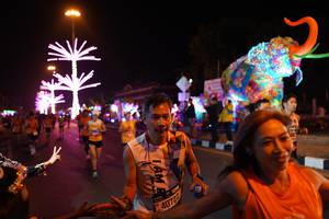 BIB: 40722
                            <button type="button" onclick="openModal(21421705)" class="btn btn-primary btn-sm float-right btn-popup" data-toggle="modal" data-target=".modal-high-quality">
                        <i class="fas fa-shopping-cart"></i> Add to Cart
                    </button>
                                            <button type="button" onclick="isThisMe(21421705, true)" class="btn btn-success btn-sm float-right btn-popup btn-isme hidden" data-toggle="tooltip" data-placement="bottom" title="นี่คือรูปของคุณใช่ไหม คลิกที่นี่เพื่อเอาเข้าอัลบั้ม">
                        <i class="fas fa-plus"></i> Add to album
                    </button>
                    <button type="button" onclick="isThisMe(21421705, false)" class="btn btn-warning btn-sm float-right btn-popup btn-isnotme hidden">
                        <i class="fas fa-ban"></i> Remove from album
                    </button>