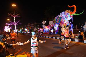 BIB: 45204
                            <button type="button" onclick="openModal(21407924)" class="btn btn-primary btn-sm float-right btn-popup" data-toggle="modal" data-target=".modal-high-quality">
                        <i class="fas fa-shopping-cart"></i> Add to Cart
                    </button>
                                            <button type="button" onclick="isThisMe(21407924, true)" class="btn btn-success btn-sm float-right btn-popup btn-isme hidden" data-toggle="tooltip" data-placement="bottom" title="นี่คือรูปของคุณใช่ไหม คลิกที่นี่เพื่อเอาเข้าอัลบั้ม">
                        <i class="fas fa-plus"></i> Add to album
                    </button>
                    <button type="button" onclick="isThisMe(21407924, false)" class="btn btn-warning btn-sm float-right btn-popup btn-isnotme hidden">
                        <i class="fas fa-ban"></i> Remove from album
                    </button>
