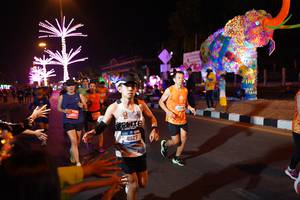 BIB: 20154, 41127
                            <button type="button" onclick="openModal(21424119)" class="btn btn-primary btn-sm float-right btn-popup" data-toggle="modal" data-target=".modal-high-quality">
                        <i class="fas fa-shopping-cart"></i> Add to Cart
                    </button>
                                            <button type="button" onclick="isThisMe(21424119, true)" class="btn btn-success btn-sm float-right btn-popup btn-isme hidden" data-toggle="tooltip" data-placement="bottom" title="นี่คือรูปของคุณใช่ไหม คลิกที่นี่เพื่อเอาเข้าอัลบั้ม">
                        <i class="fas fa-plus"></i> Add to album
                    </button>
                    <button type="button" onclick="isThisMe(21424119, false)" class="btn btn-warning btn-sm float-right btn-popup btn-isnotme hidden">
                        <i class="fas fa-ban"></i> Remove from album
                    </button>