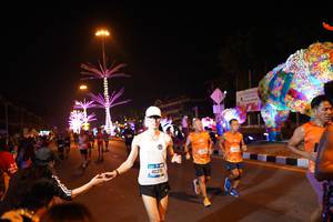 BIB: 40370
                            <button type="button" onclick="openModal(21396631)" class="btn btn-primary btn-sm float-right btn-popup" data-toggle="modal" data-target=".modal-high-quality">
                        <i class="fas fa-shopping-cart"></i> Add to Cart
                    </button>
                                            <button type="button" onclick="isThisMe(21396631, true)" class="btn btn-success btn-sm float-right btn-popup btn-isme hidden" data-toggle="tooltip" data-placement="bottom" title="นี่คือรูปของคุณใช่ไหม คลิกที่นี่เพื่อเอาเข้าอัลบั้ม">
                        <i class="fas fa-plus"></i> Add to album
                    </button>
                    <button type="button" onclick="isThisMe(21396631, false)" class="btn btn-warning btn-sm float-right btn-popup btn-isnotme hidden">
                        <i class="fas fa-ban"></i> Remove from album
                    </button>