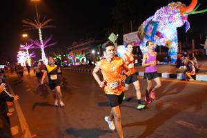 BIB: 2253
                            <button type="button" onclick="openModal(21316868)" class="btn btn-primary btn-sm float-right btn-popup" data-toggle="modal" data-target=".modal-high-quality">
                        <i class="fas fa-shopping-cart"></i> Add to Cart
                    </button>
                                            <button type="button" onclick="isThisMe(21316868, true)" class="btn btn-success btn-sm float-right btn-popup btn-isme hidden" data-toggle="tooltip" data-placement="bottom" title="นี่คือรูปของคุณใช่ไหม คลิกที่นี่เพื่อเอาเข้าอัลบั้ม">
                        <i class="fas fa-plus"></i> Add to album
                    </button>
                    <button type="button" onclick="isThisMe(21316868, false)" class="btn btn-warning btn-sm float-right btn-popup btn-isnotme hidden">
                        <i class="fas fa-ban"></i> Remove from album
                    </button>