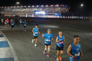 BIB: 41957, 45495, 4215
                            <button type="button" onclick="openModal(19975547)" class="btn btn-primary btn-sm float-right btn-popup" data-toggle="modal" data-target=".modal-high-quality">
                        <i class="fas fa-shopping-cart"></i> Add to Cart
                    </button>
                                            <button type="button" onclick="isThisMe(19975547, true)" class="btn btn-success btn-sm float-right btn-popup btn-isme hidden" data-toggle="tooltip" data-placement="bottom" title="นี่คือรูปของคุณใช่ไหม คลิกที่นี่เพื่อเอาเข้าอัลบั้ม">
                        <i class="fas fa-plus"></i> Add to album
                    </button>
                    <button type="button" onclick="isThisMe(19975547, false)" class="btn btn-warning btn-sm float-right btn-popup btn-isnotme hidden">
                        <i class="fas fa-ban"></i> Remove from album
                    </button>