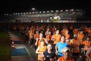 BIB: 2304, 22273, 25956
                            <button type="button" onclick="openModal(19933147)" class="btn btn-primary btn-sm float-right btn-popup" data-toggle="modal" data-target=".modal-high-quality">
                        <i class="fas fa-shopping-cart"></i> Add to Cart
                    </button>
                                            <button type="button" onclick="isThisMe(19933147, true)" class="btn btn-success btn-sm float-right btn-popup btn-isme hidden" data-toggle="tooltip" data-placement="bottom" title="นี่คือรูปของคุณใช่ไหม คลิกที่นี่เพื่อเอาเข้าอัลบั้ม">
                        <i class="fas fa-plus"></i> Add to album
                    </button>
                    <button type="button" onclick="isThisMe(19933147, false)" class="btn btn-warning btn-sm float-right btn-popup btn-isnotme hidden">
                        <i class="fas fa-ban"></i> Remove from album
                    </button>