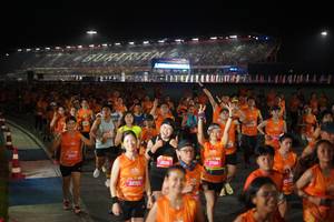 BIB: 2520, 24705, 27184
                            <button type="button" onclick="openModal(19954143)" class="btn btn-primary btn-sm float-right btn-popup" data-toggle="modal" data-target=".modal-high-quality">
                        <i class="fas fa-shopping-cart"></i> Add to Cart
                    </button>
                                            <button type="button" onclick="isThisMe(19954143, true)" class="btn btn-success btn-sm float-right btn-popup btn-isme hidden" data-toggle="tooltip" data-placement="bottom" title="นี่คือรูปของคุณใช่ไหม คลิกที่นี่เพื่อเอาเข้าอัลบั้ม">
                        <i class="fas fa-plus"></i> Add to album
                    </button>
                    <button type="button" onclick="isThisMe(19954143, false)" class="btn btn-warning btn-sm float-right btn-popup btn-isnotme hidden">
                        <i class="fas fa-ban"></i> Remove from album
                    </button>
